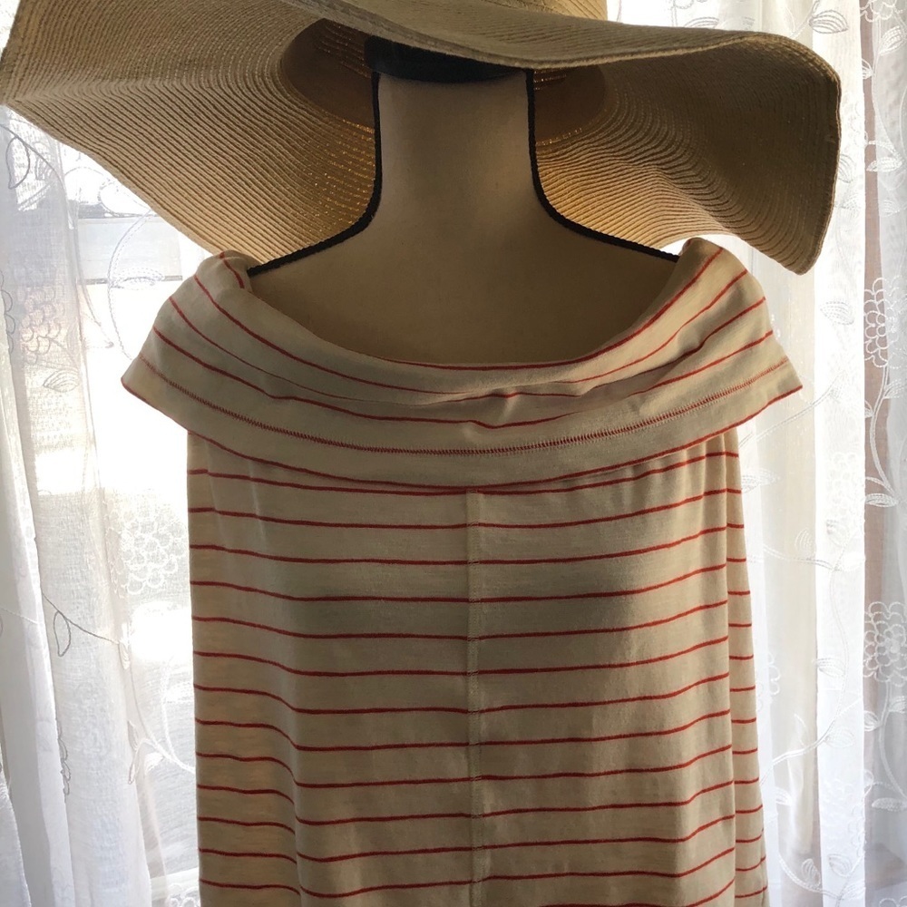 🎄 Lou & grey stripe off the  shoulder shirt SZ M